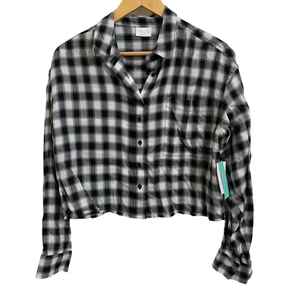 ABOUND Black White Dobby Plaid Small Raw Fringe Hem Crop Top Sz Small destroyed - Picture 1 of 6